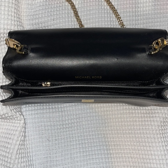 Gold Chain Michael Kors (MK) Handbag - Picture 3 of 3